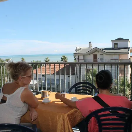 Chico Apartment